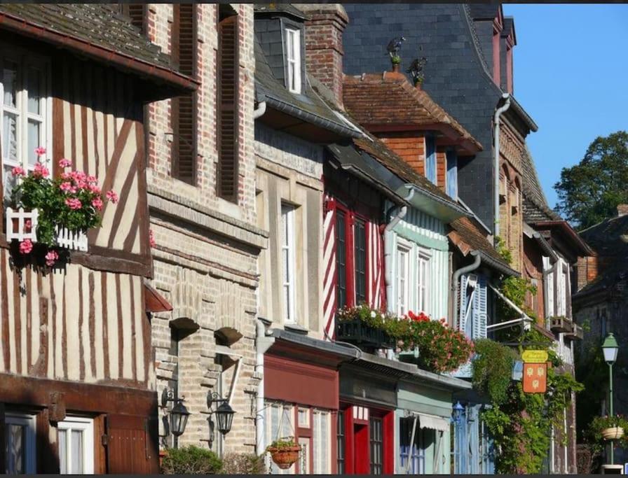 Maison A Colombages Pres De Deauville, Trouville Formentin Exteriér fotografie
